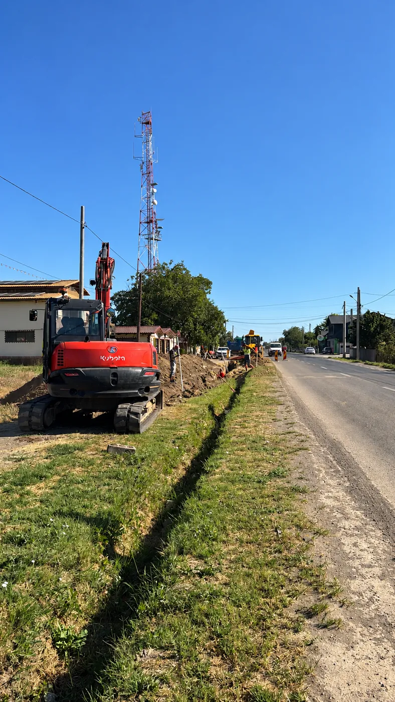 Rețea canalizare menajeră — Tulucești — foto 3 (execuție rețea canalizare)